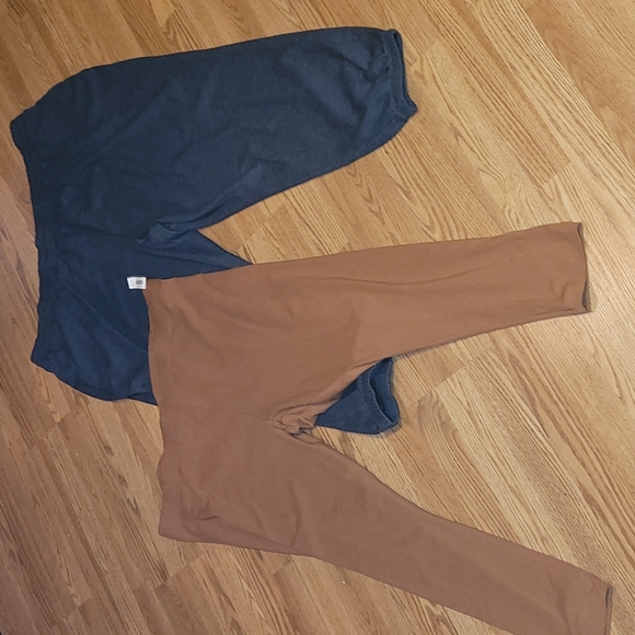 New Old Navy pants 2 pair size 3X - Picture 1 of 4